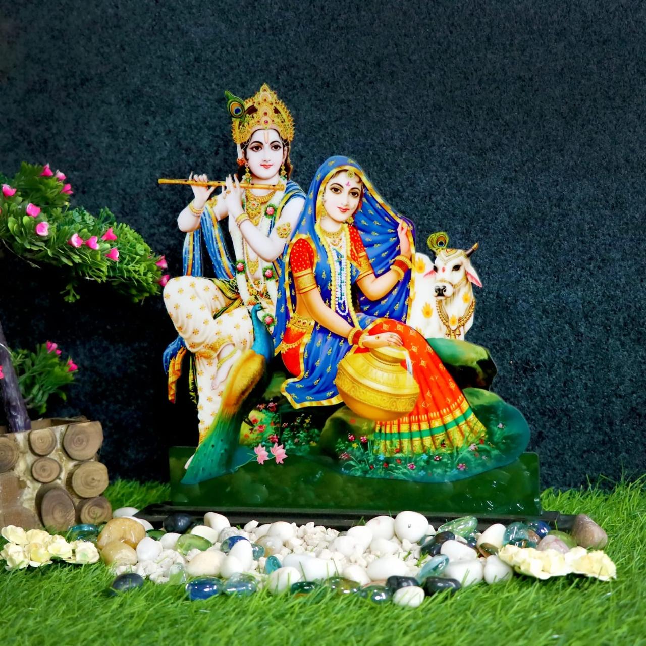 🪔 Radha Krishna Decorative Cutout Stand