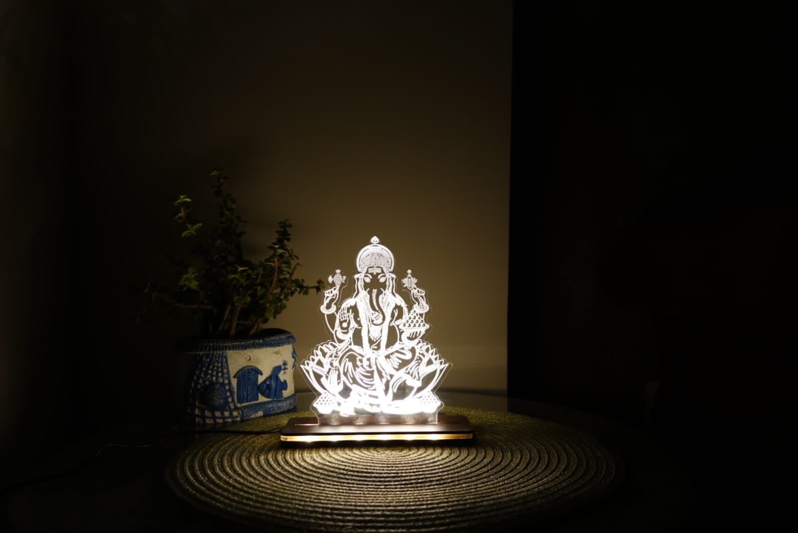 ✨ Divine Ganesha Glow Serenity Lamp — Wisdom, Prosperity & New Beginnings