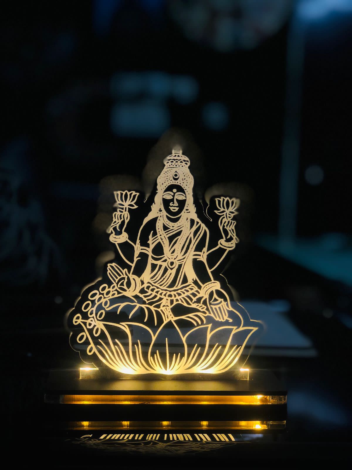 ✨ Mahalakshmi Aura Radiance Lamp — Wealth, Grace & Divine Prosperity